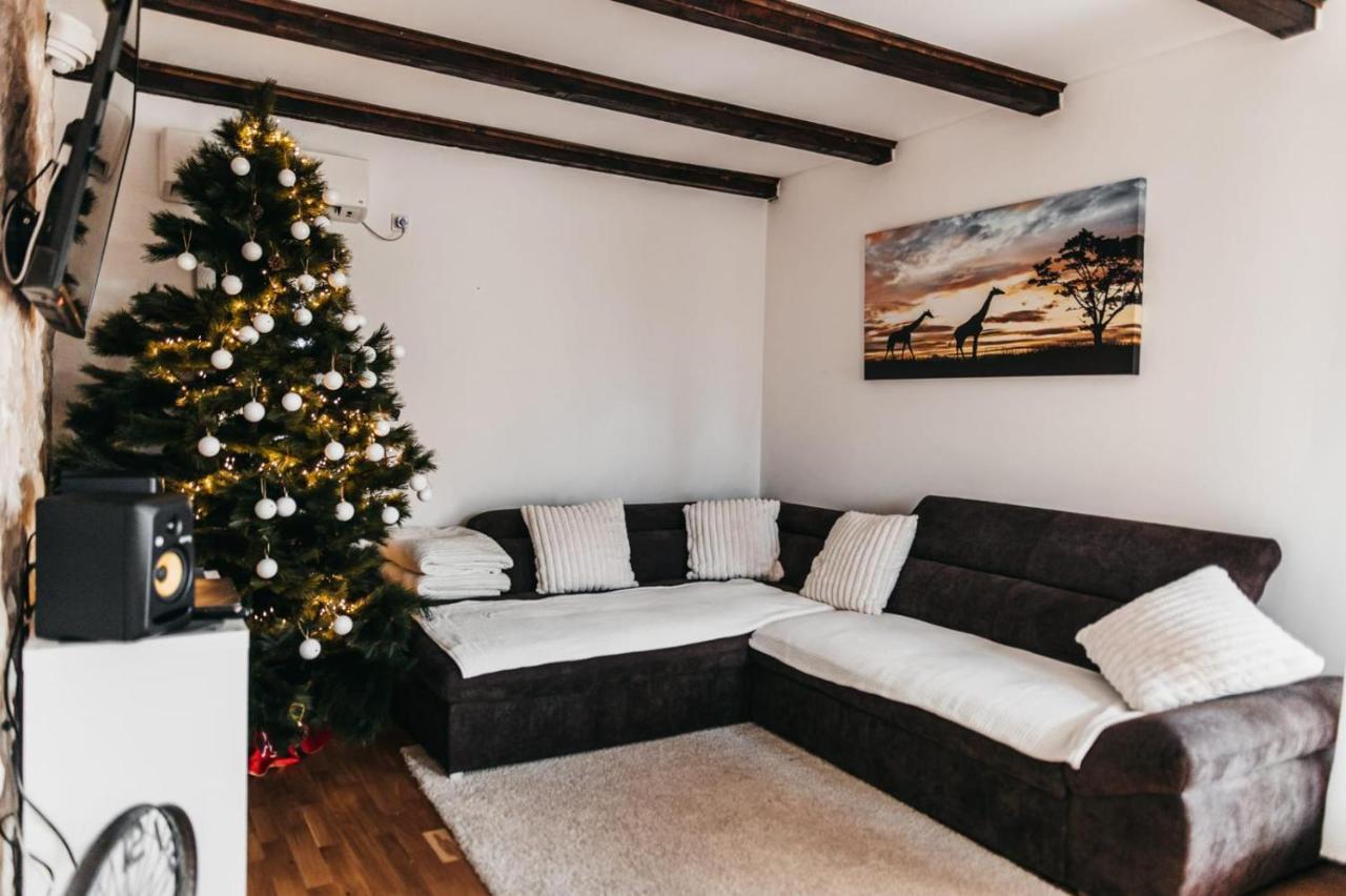 4Trees Holiday House Слунь Екстер'єр фото