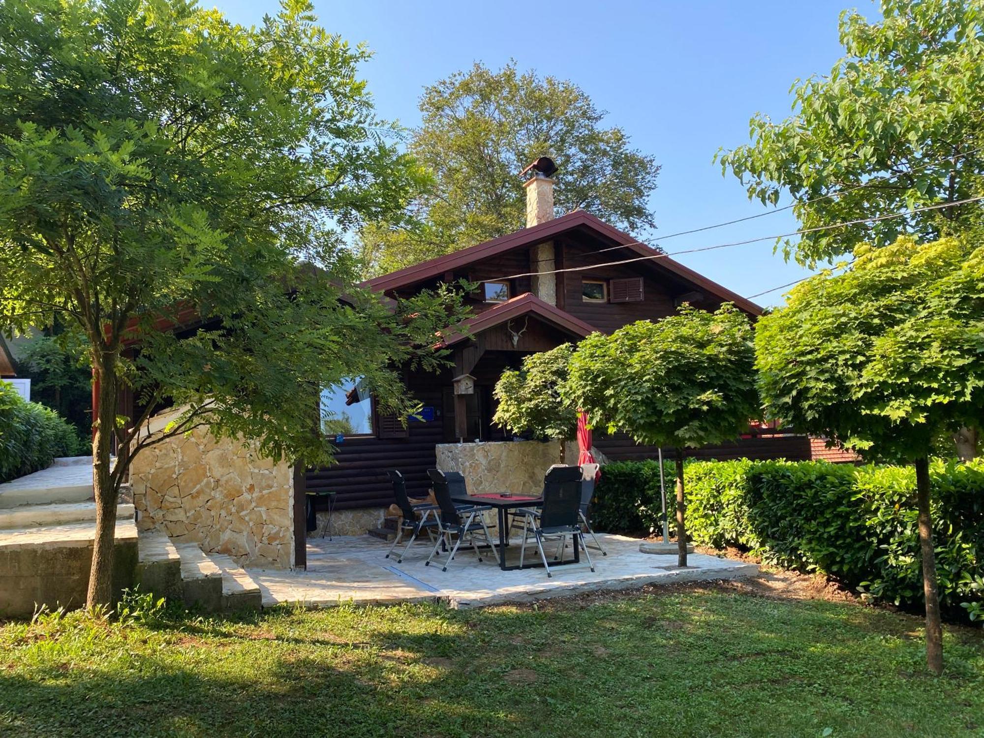 4Trees Holiday House Слунь Екстер'єр фото